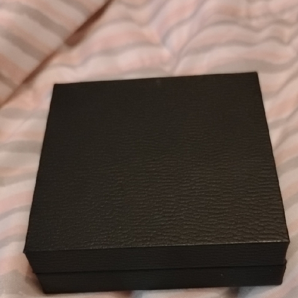 1/1000th oz. Gold Bitcoin Collectible w/Case - Picture 4 of 4